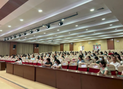 结合查抄组全面查抄区暑假期间正正在停业的4